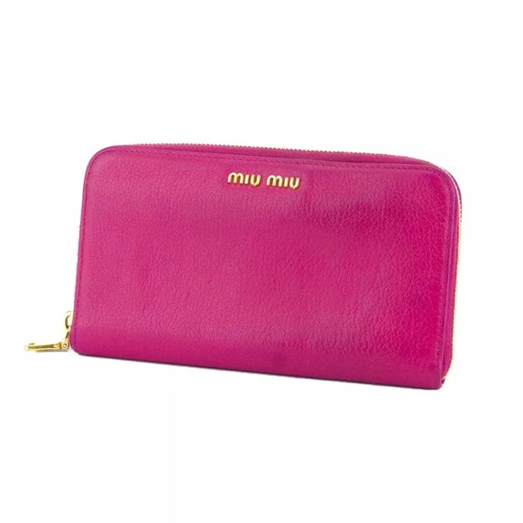 miu miu wallet pink leather Authentic used